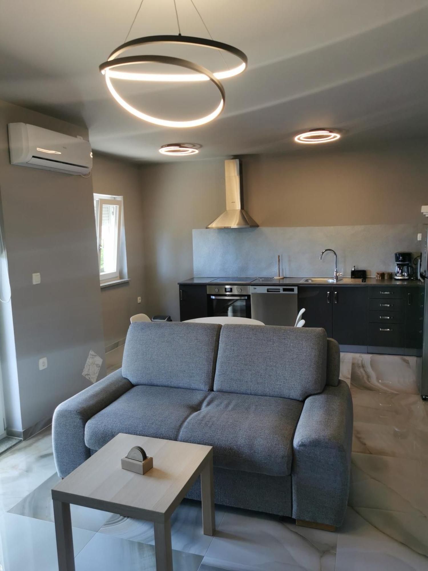 Apartment Luki Povile Εξωτερικό φωτογραφία